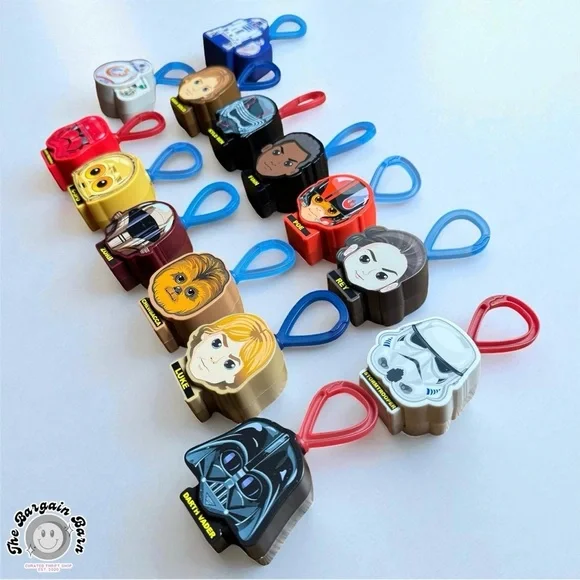 Star Wars Keychains 2019 McDonald’s Happy Meal Toys Disney Collectibles (14pc) - Picture 2 of 3